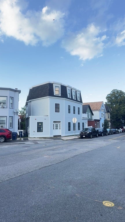806 Saratoga