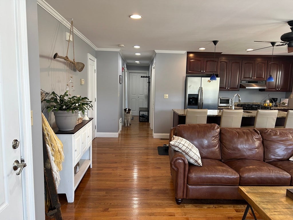 13 1/2 Merrimac St 1