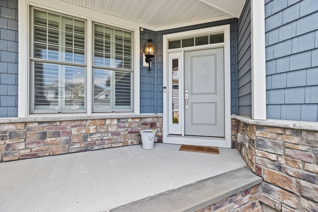 25 Lois Ann Ct. 25