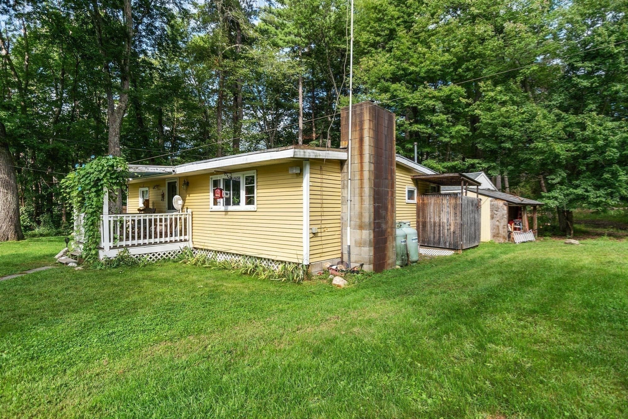 875 Flat Hill Rd, Lunenburg, MA Photo #24