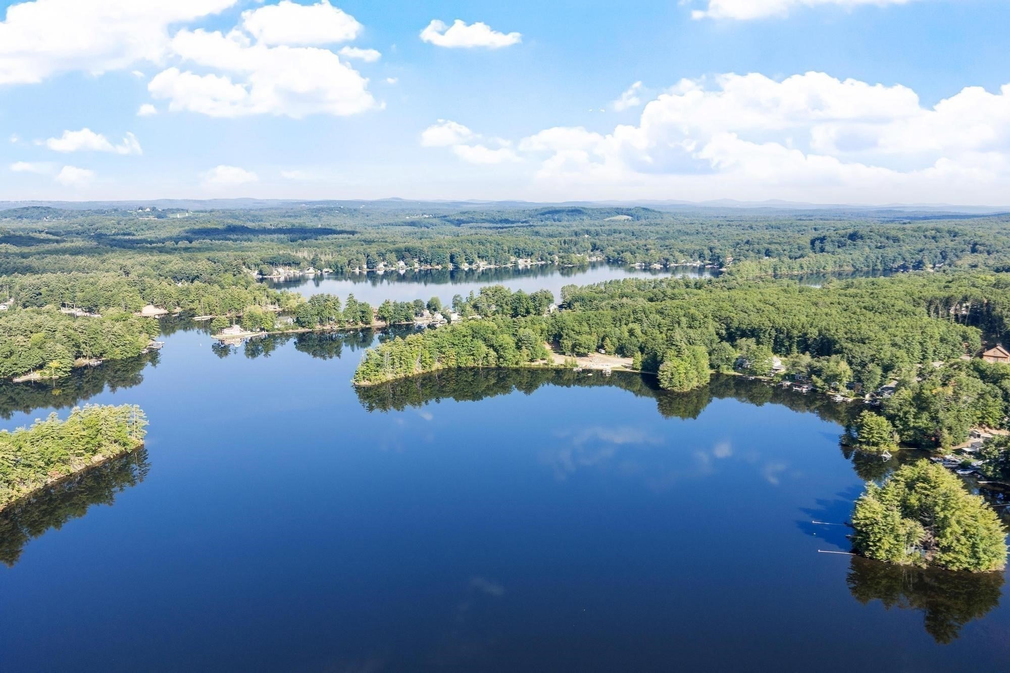 875 Flat Hill Rd, Lunenburg, MA Photo #4