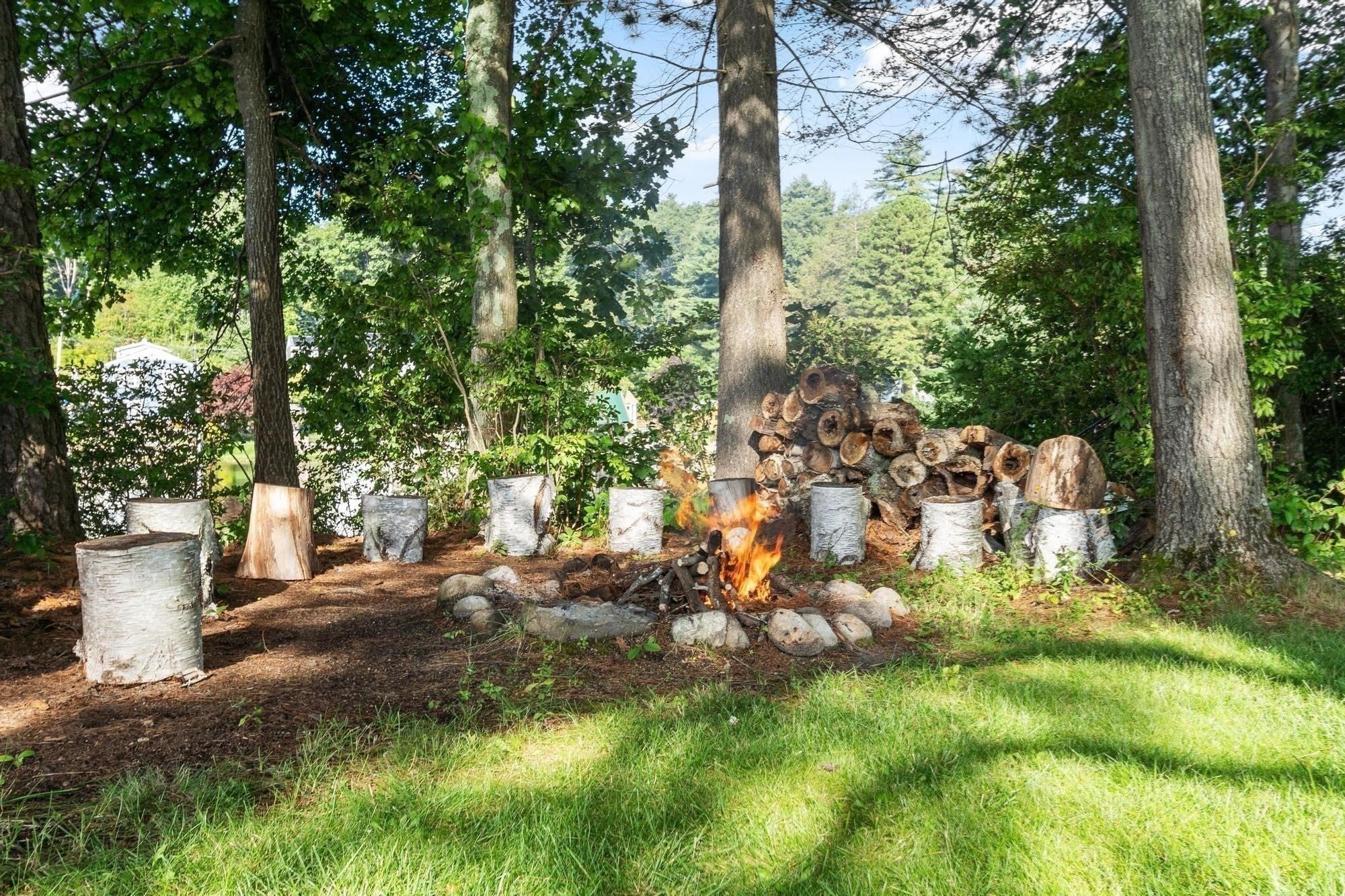 875 Flat Hill Rd, Lunenburg, MA Photo #12