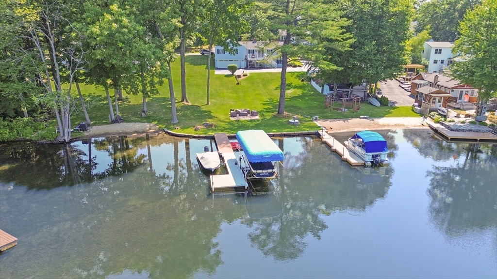 34 Macarthur Dr