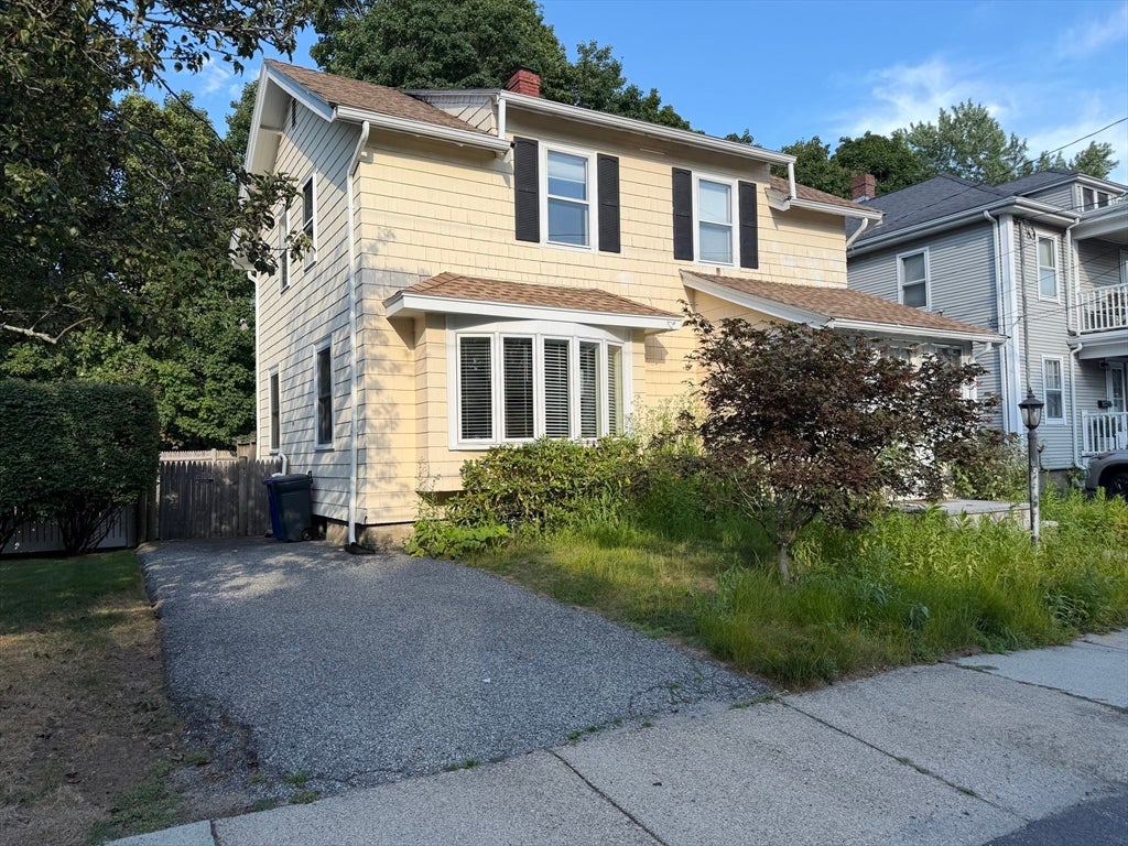 17 Russell Rd