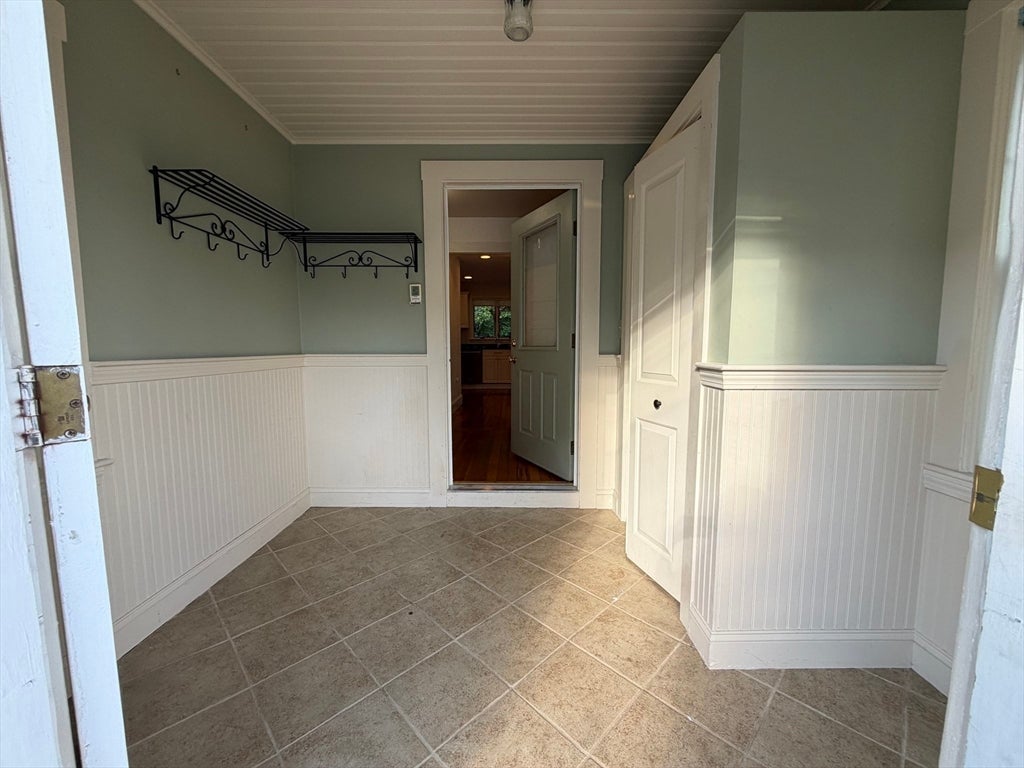 17 Russell Rd