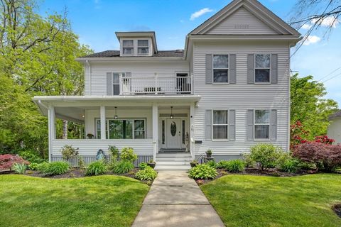 21 Orchard St Southbridge MA 01550