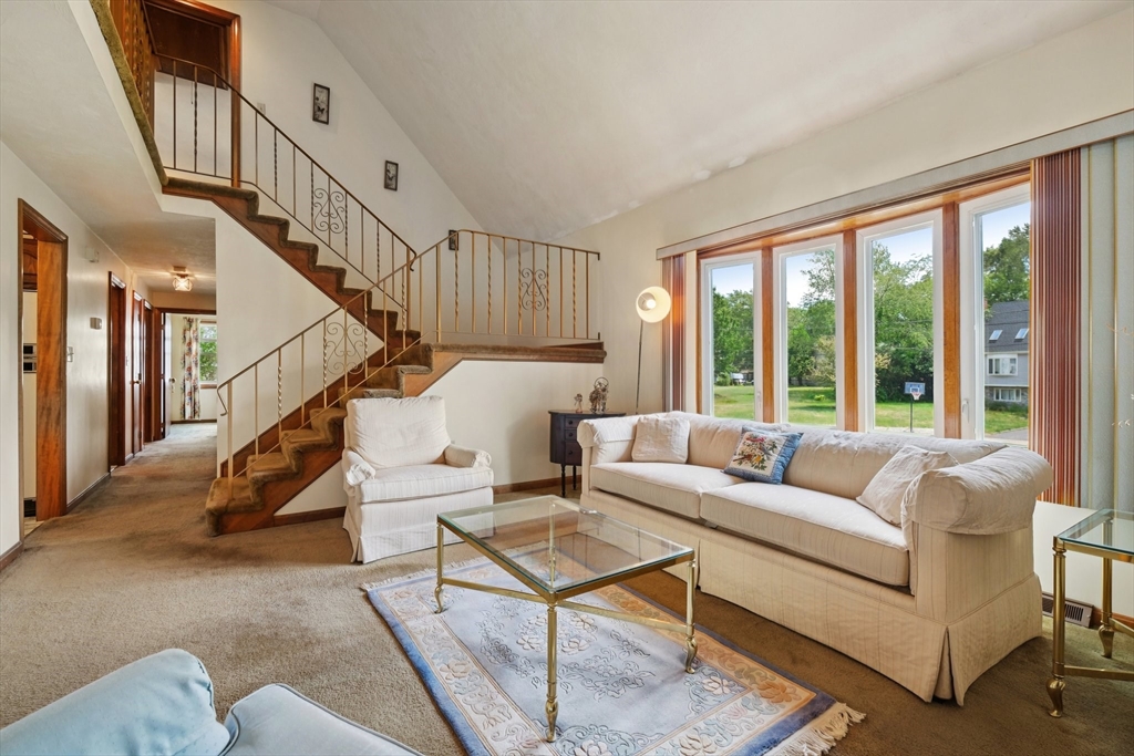 9 Thomas Salamone Circle