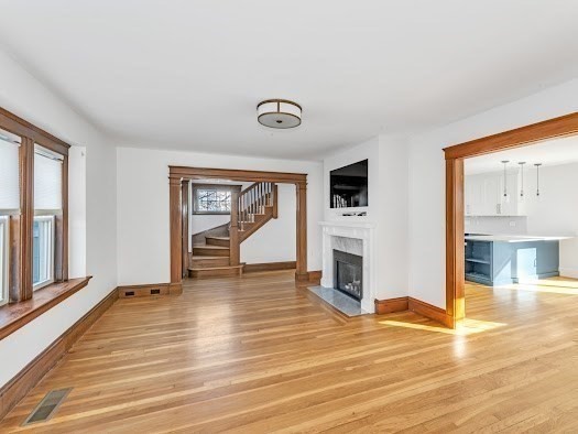 59 Crest Street