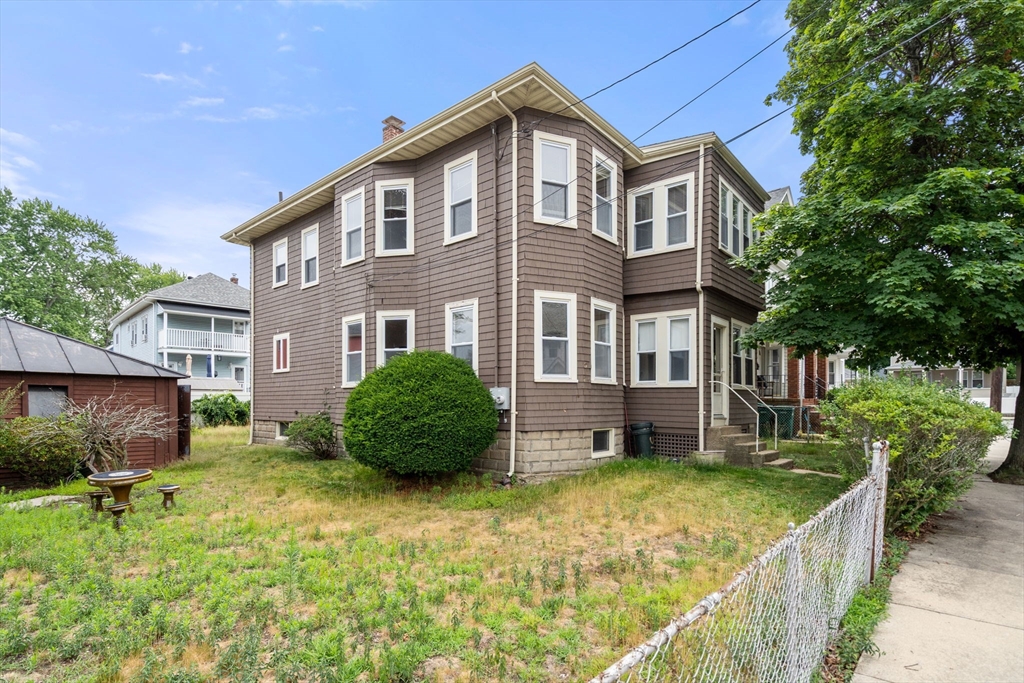 31 Lewis St