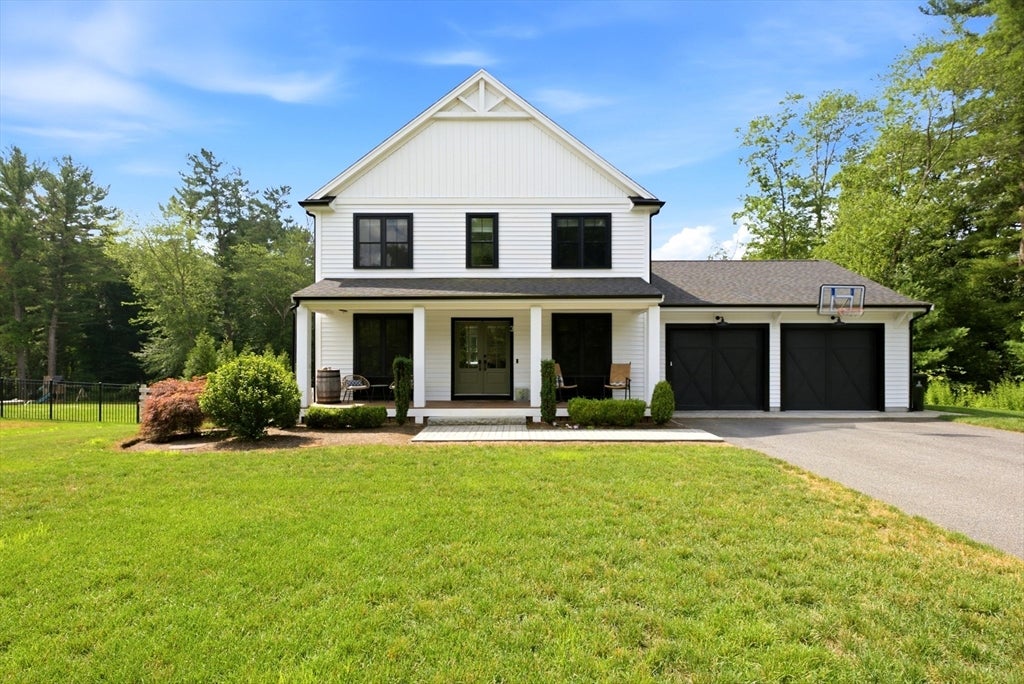 3 Trinity Cir