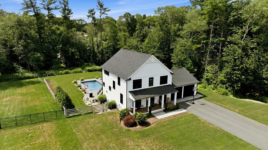 3 Trinity Cir