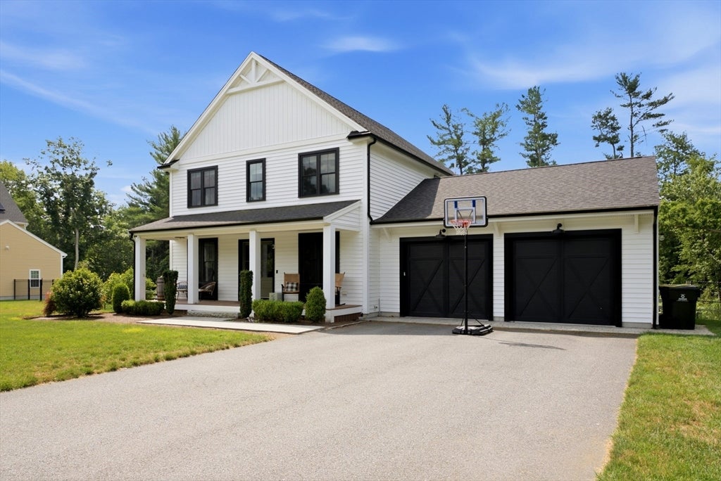 3 Trinity Cir