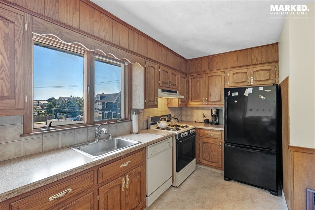 354 Lynn St, Malden, MA, 354 Lynn St, Malden, MA Photo #24