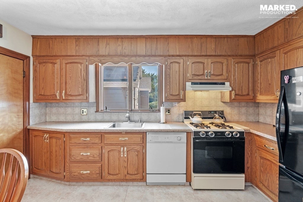 354 Lynn St, Malden, MA, 354 Lynn St, Malden, MA Photo #23