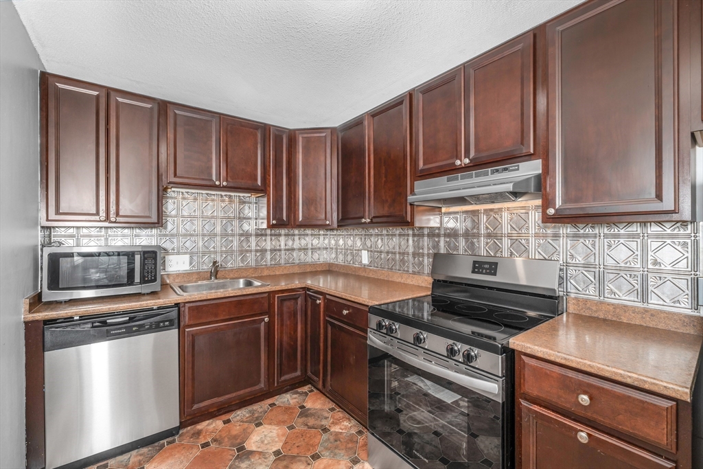440 North AVE #95, Haverhill, MA Photo #2