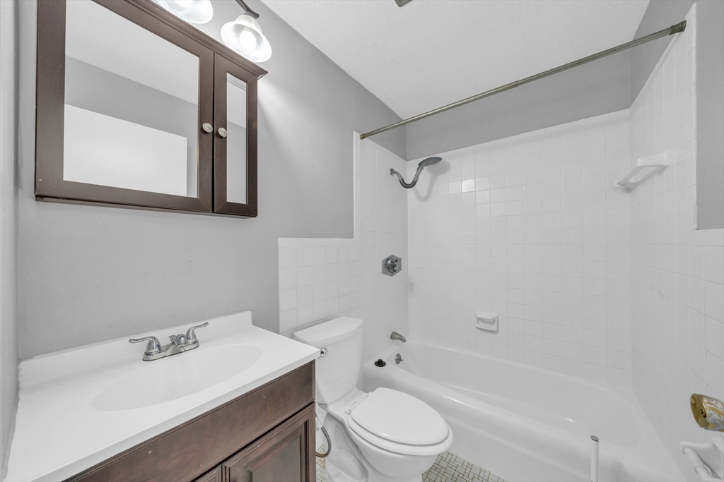 440 North AVE #95, Haverhill, MA Photo #17