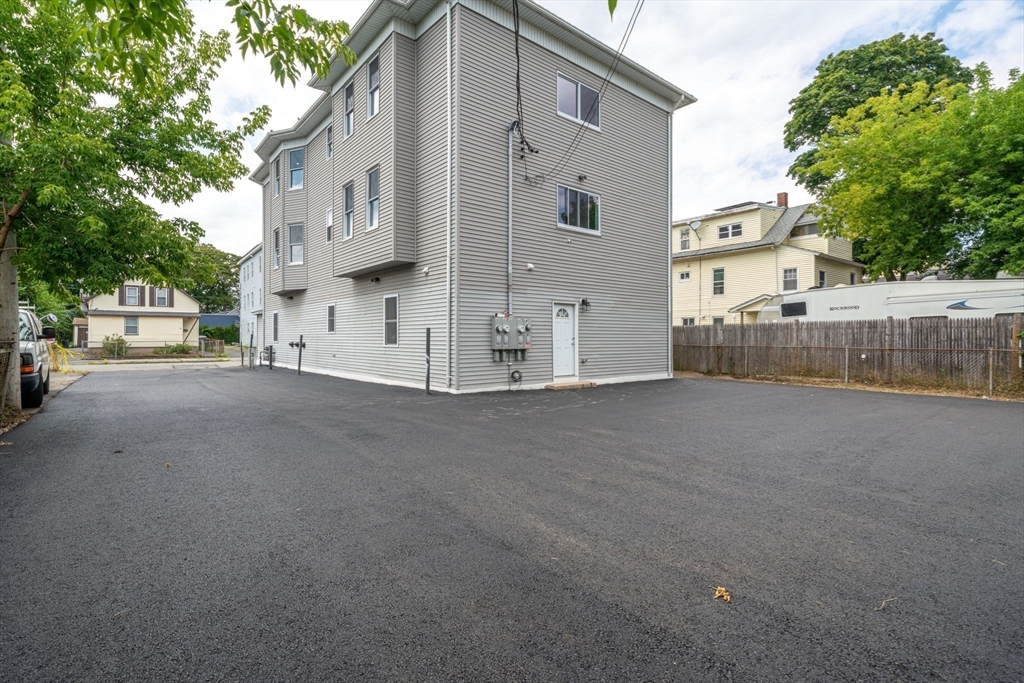 27-29 Camp St