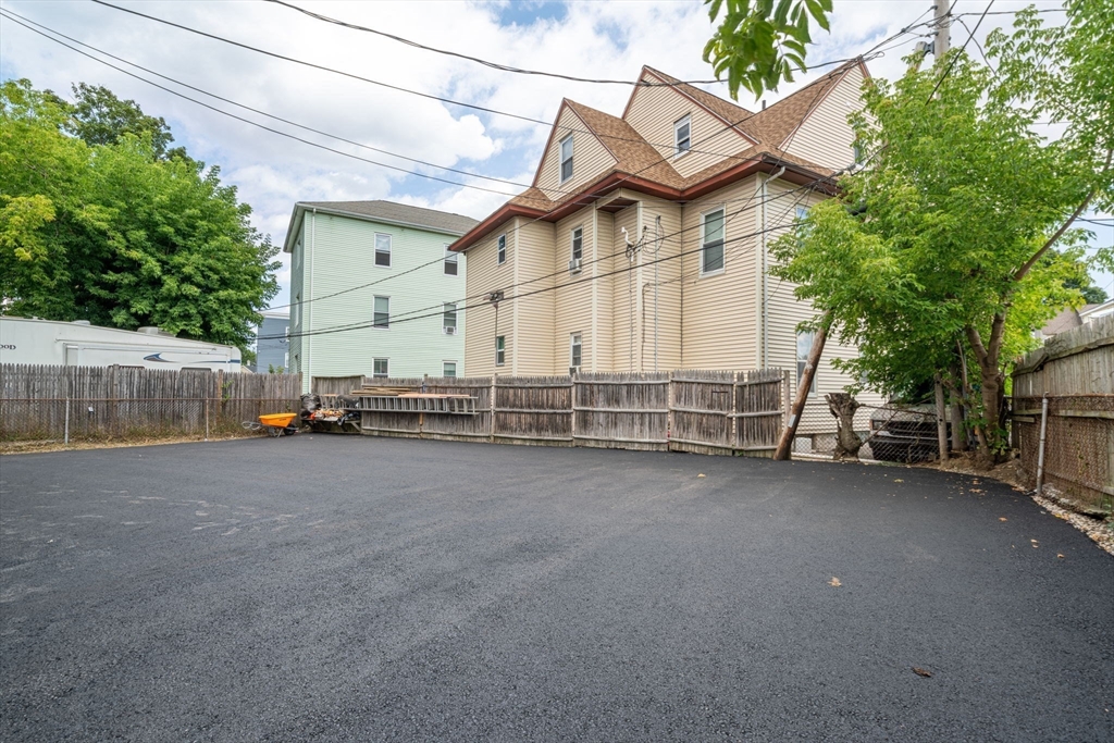 27-29 Camp St