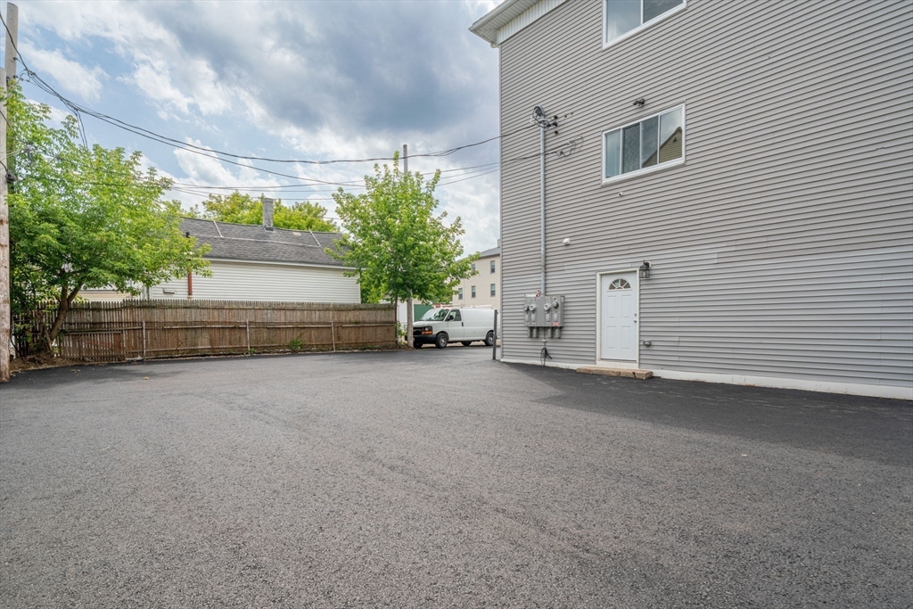 27-29 Camp St
