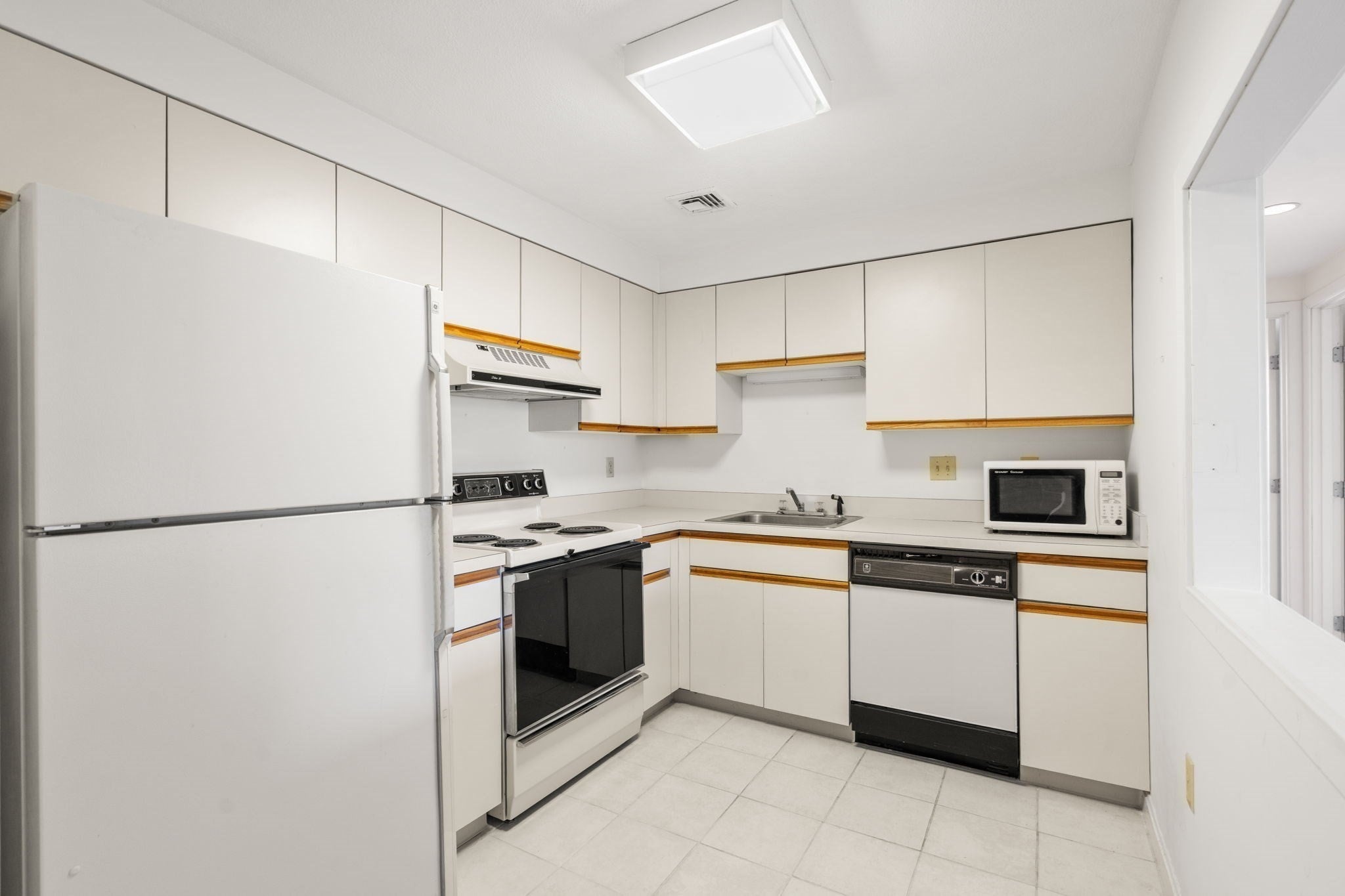 50 Watertown Street #402, Watertown, MA, 50 Watertown Street #402, Watertown, MA Photo #8