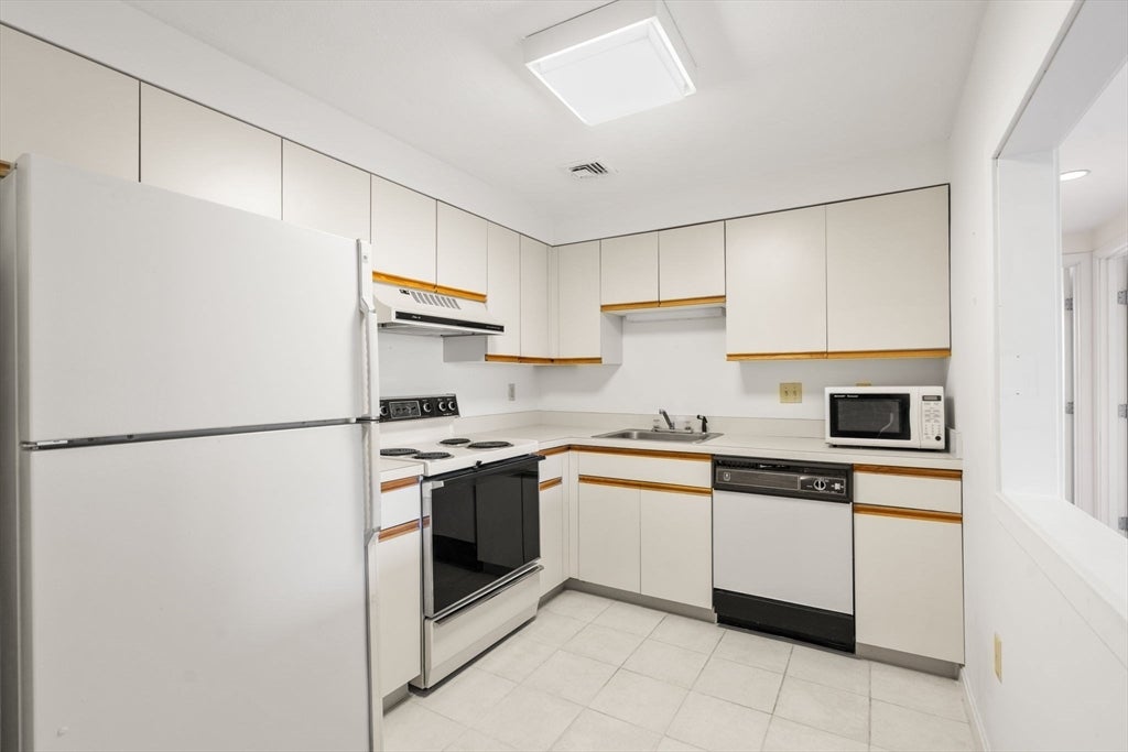 50 Watertown Street #402, Watertown, MA, 50 Watertown Street #402, Watertown, MA Photo #7
