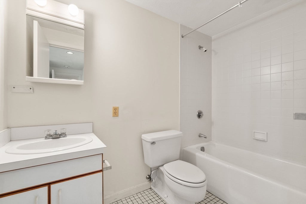 50 Watertown Street #402, Watertown, MA, 50 Watertown Street #402, Watertown, MA Photo #12