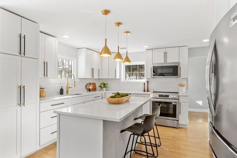 401 Belknap Rd Framingham MA 01701