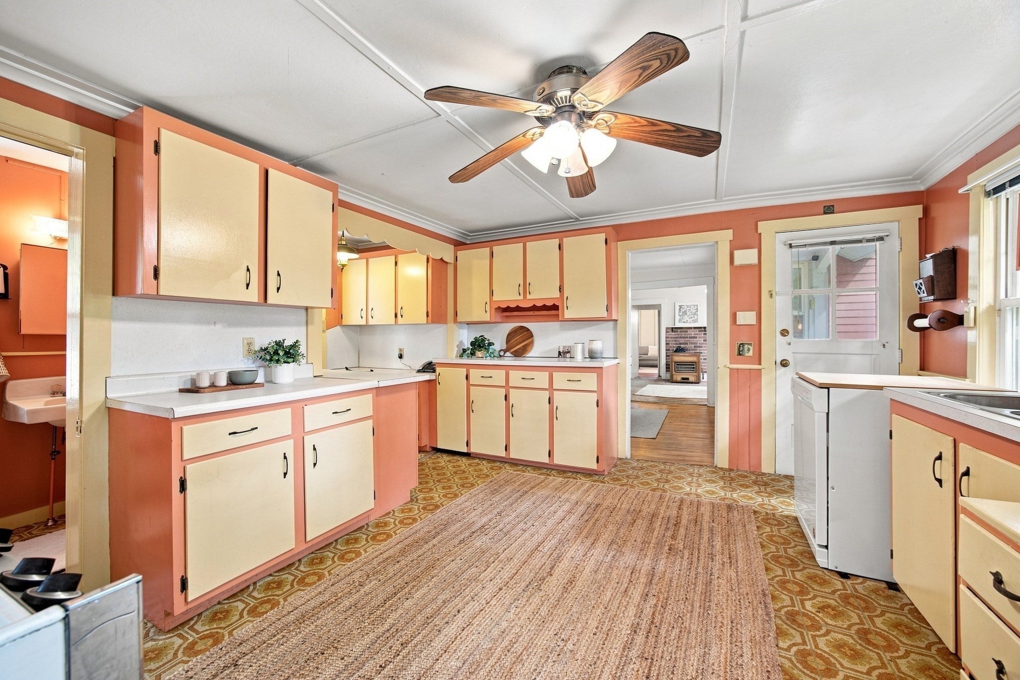 46 Finn St, Northampton, MA, 46 Finn St, Northampton, MA Photo #19