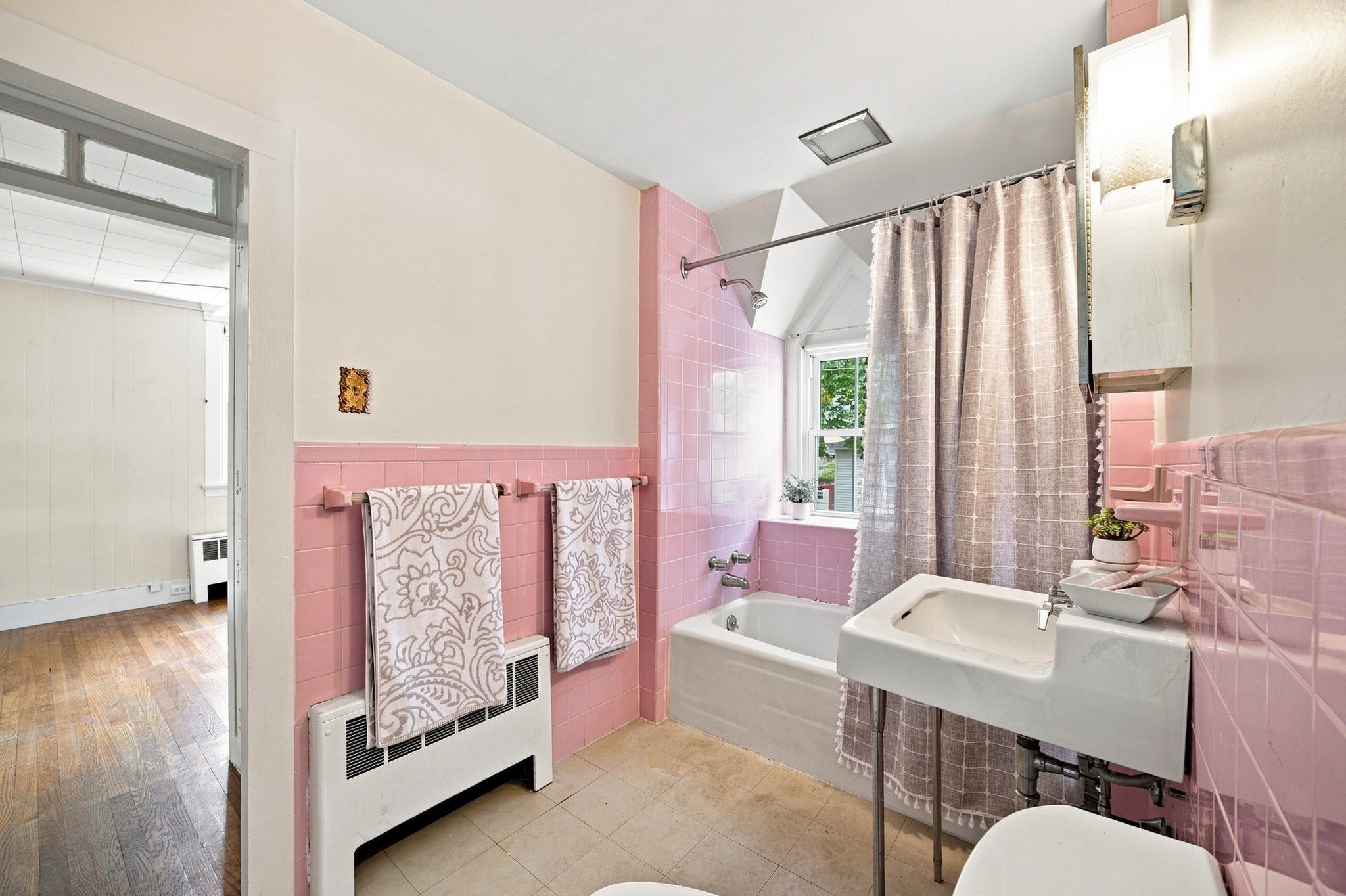 46 Finn St, Northampton, MA, 46 Finn St, Northampton, MA Photo #25