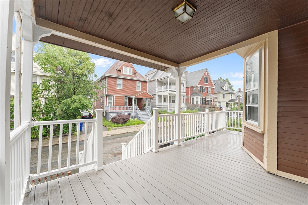 22-22A Montrose St