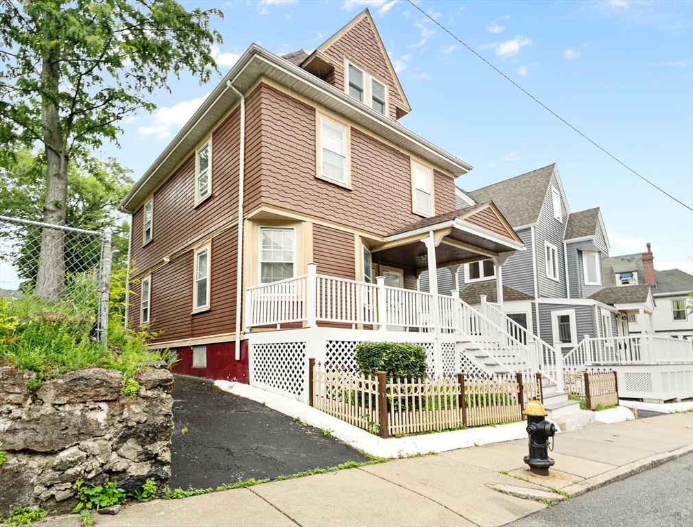 22-22A Montrose St