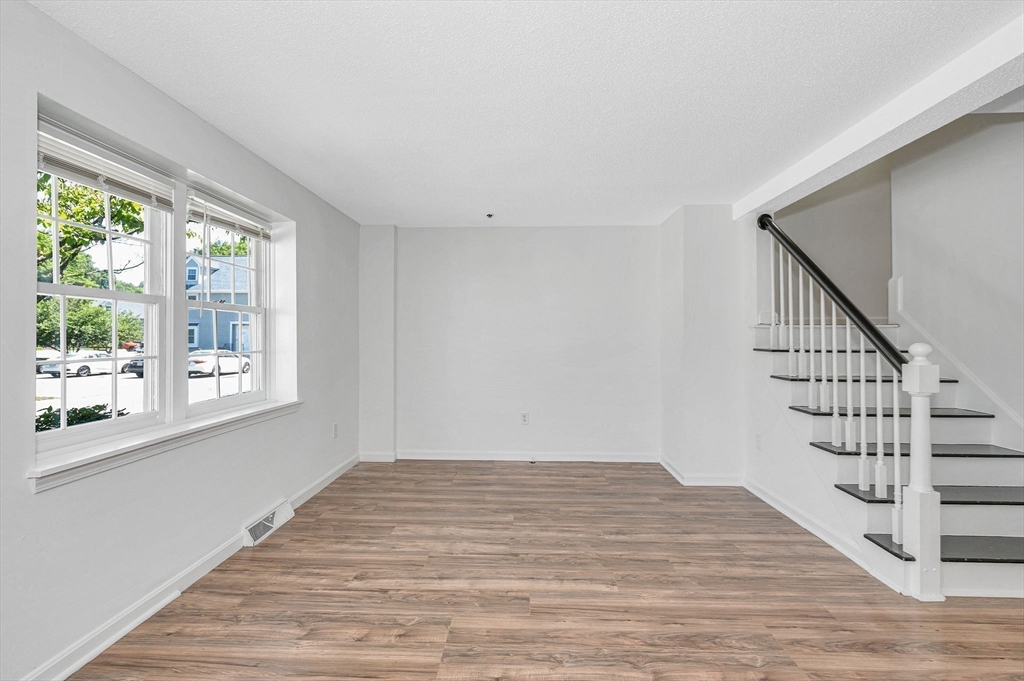 161 Flower Ln 13