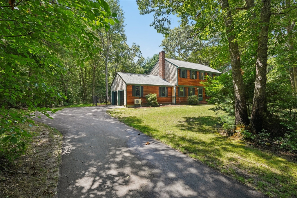 15 Bells Brook Rd