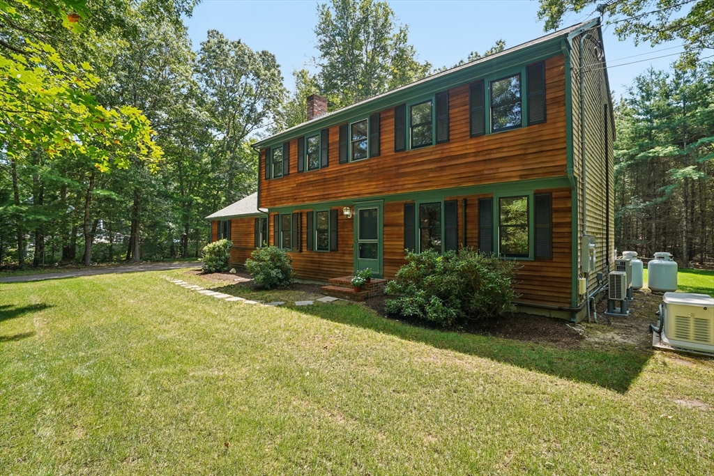 15 Bells Brook Rd