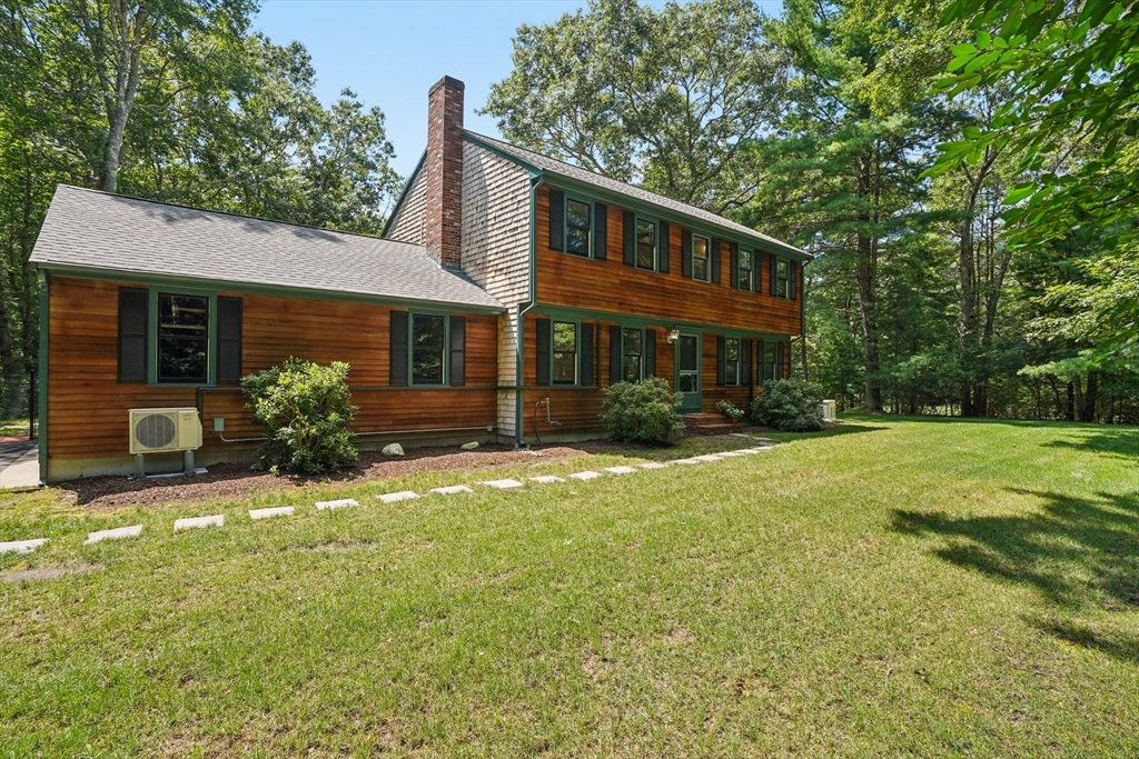 15 Bells Brook Rd