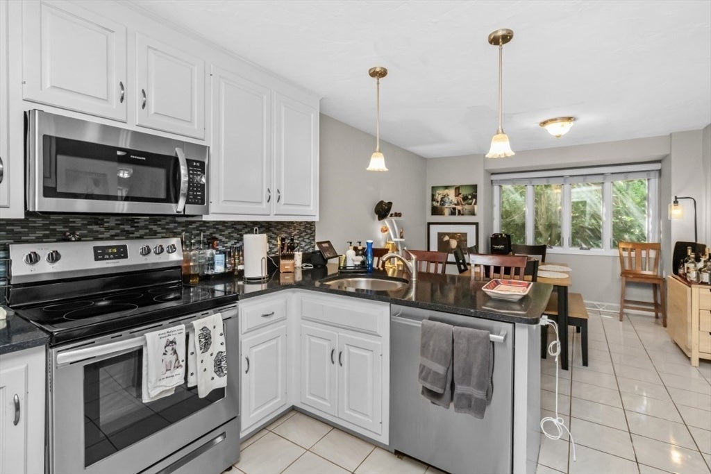 28 Pemberton St #B, Walpole, MA, 28 Pemberton St #B, Walpole, MA Photo #10