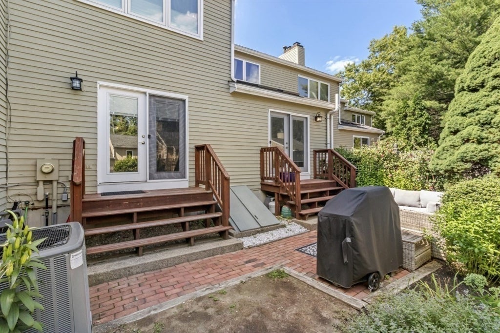 28 Pemberton St #B, Walpole, MA, 28 Pemberton St #B, Walpole, MA Photo #25