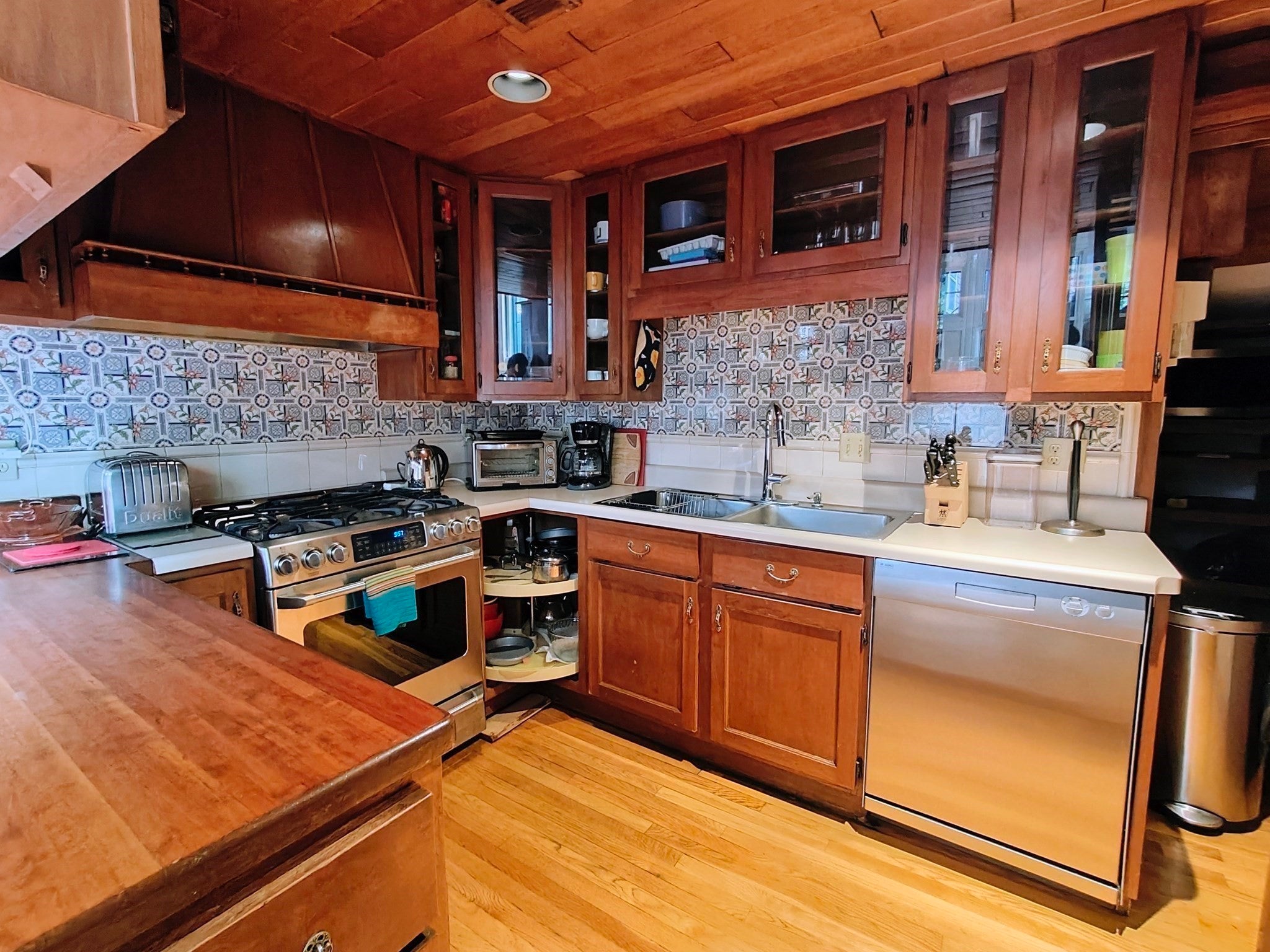 10 Hilliard St #2, Cambridge, MA, 10 Hilliard St #2, Cambridge, MA Photo #2