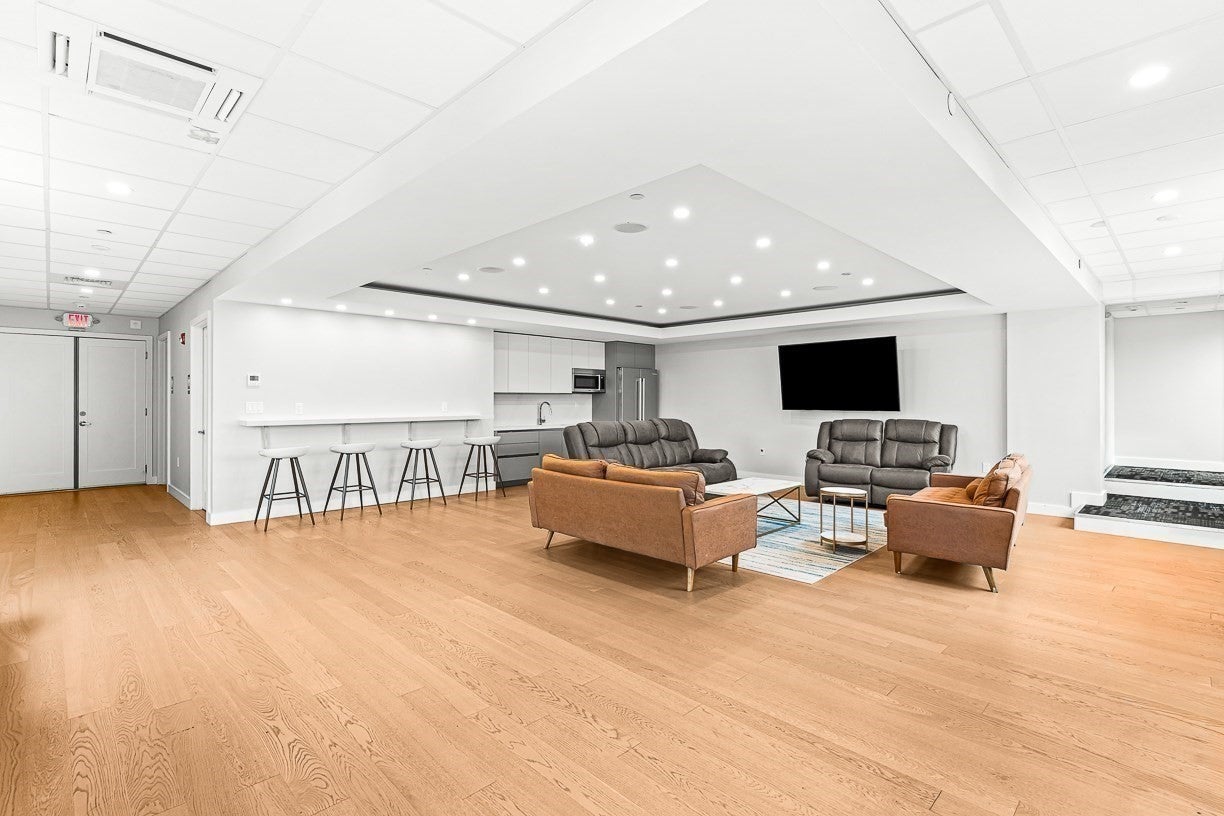 932 Broadway #208, Chelsea, MA Photo #11