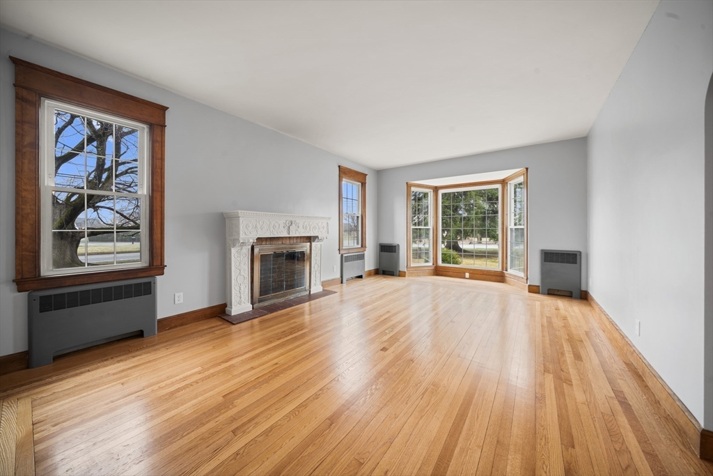 132 Lathrop St