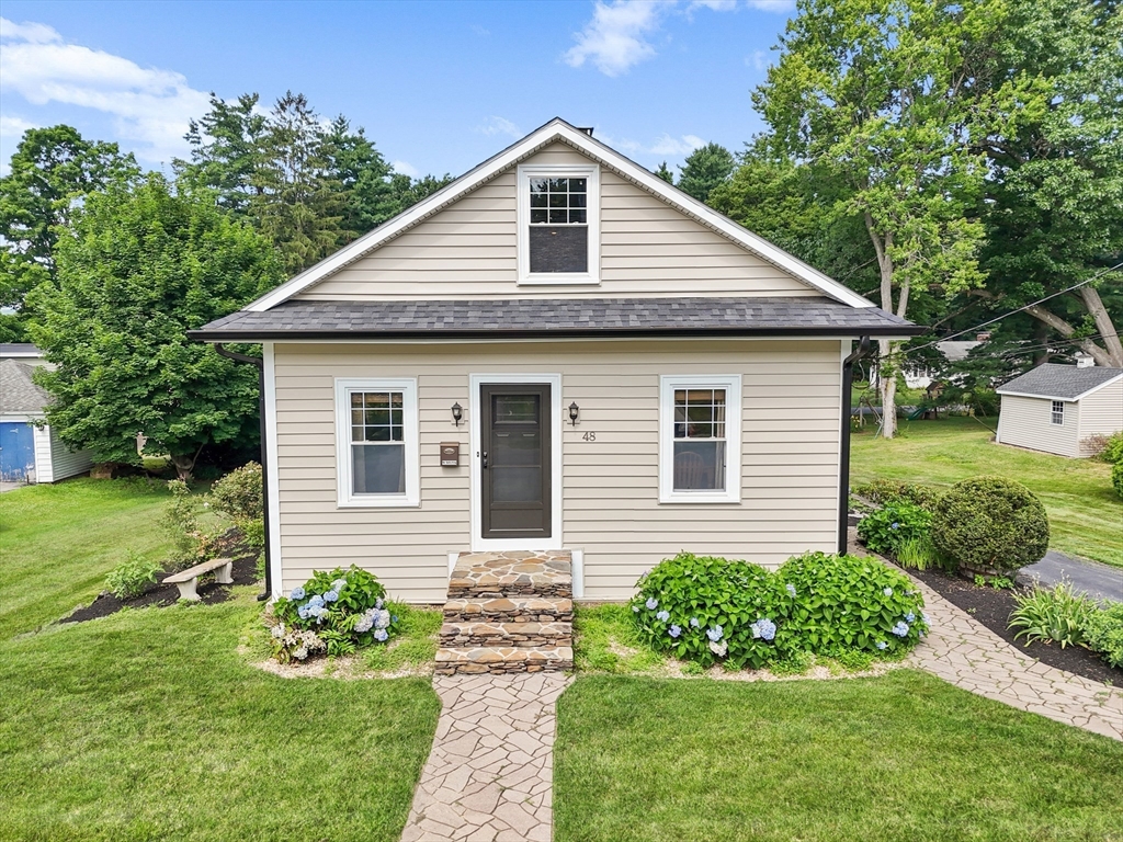 48 Sargent Ave