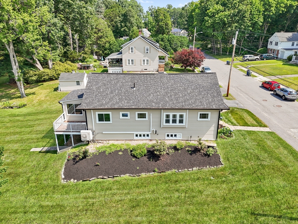 48 Sargent Ave