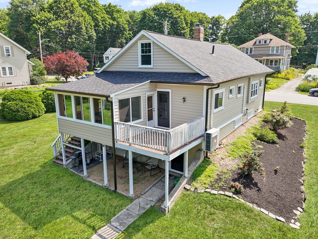 48 Sargent Ave