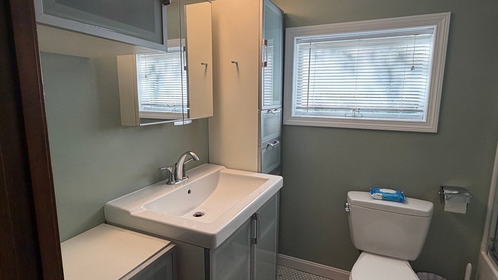142 W Main St, Spencer, MA, 142 W Main St, Spencer, MA Photo #18