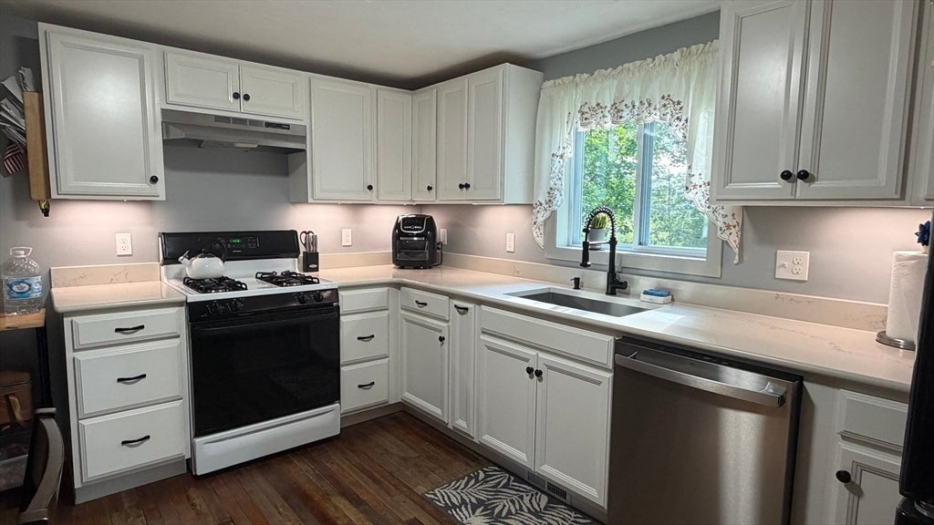 142 W Main St, Spencer, MA, 142 W Main St, Spencer, MA Photo #11