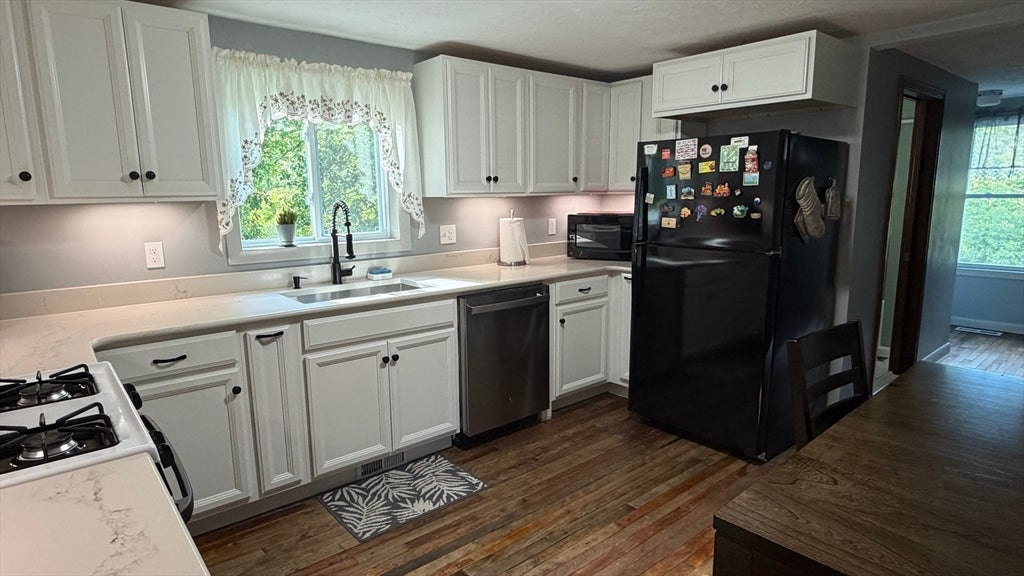 142 W Main St, Spencer, MA, 142 W Main St, Spencer, MA Photo #13