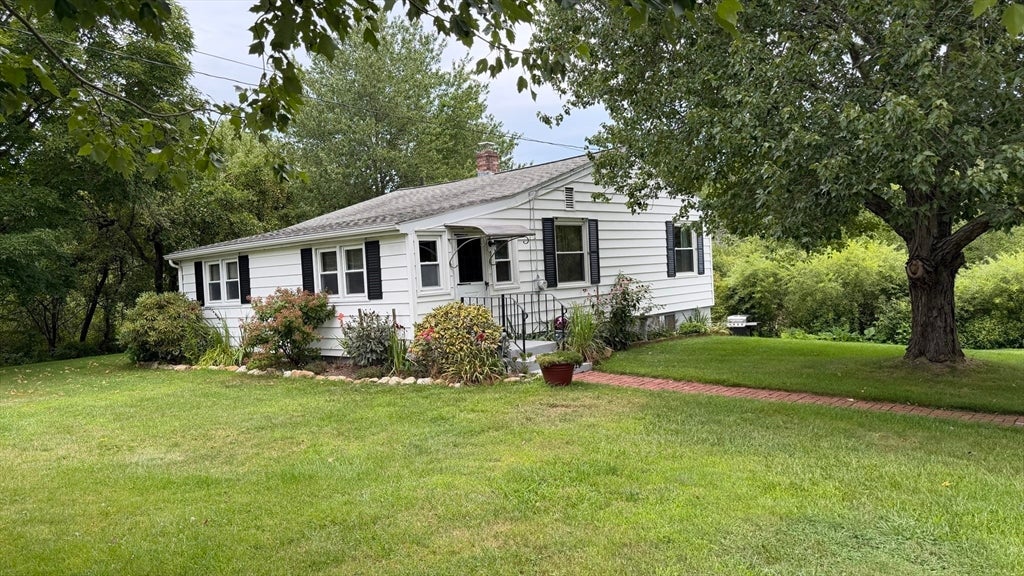 142 W Main St, Spencer, MA, 142 W Main St, Spencer, MA Photo #2