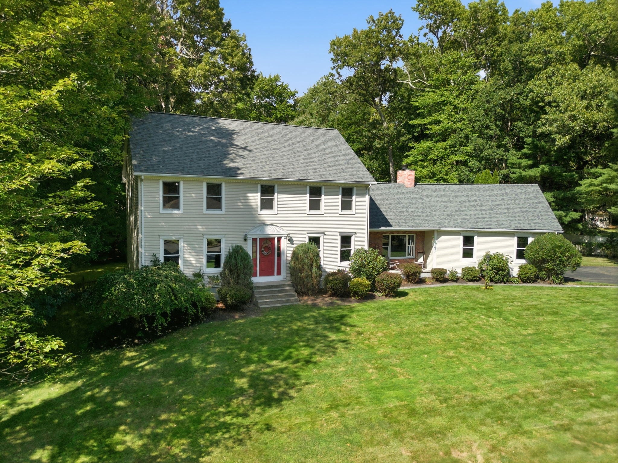 22 Grassy Meadow Rd