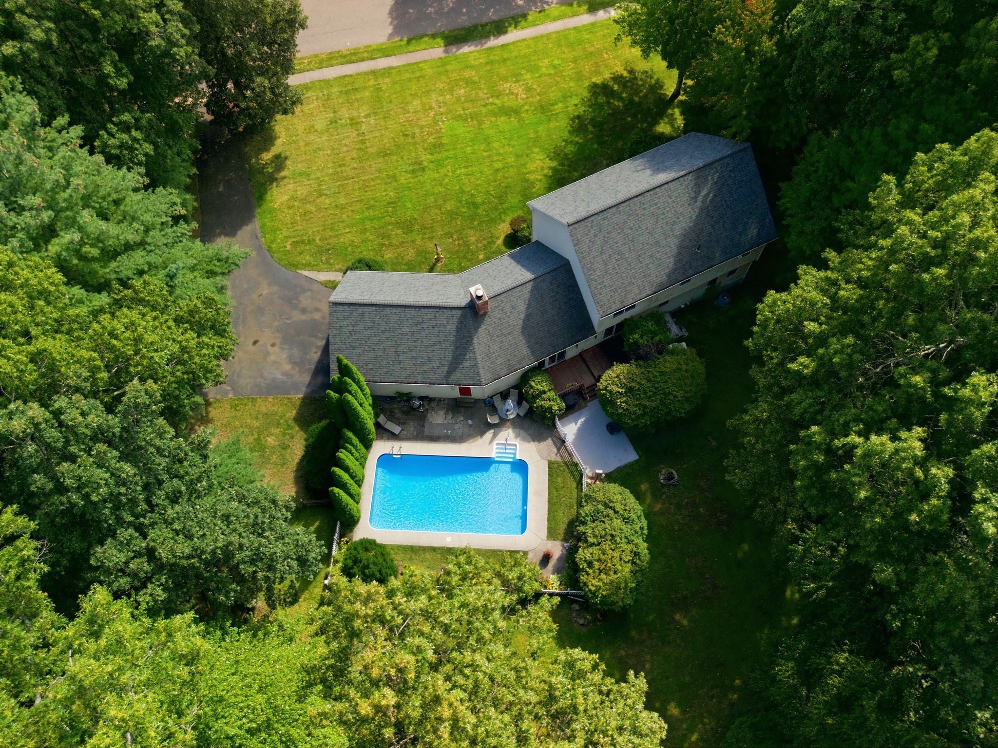 22 Grassy Meadow Rd