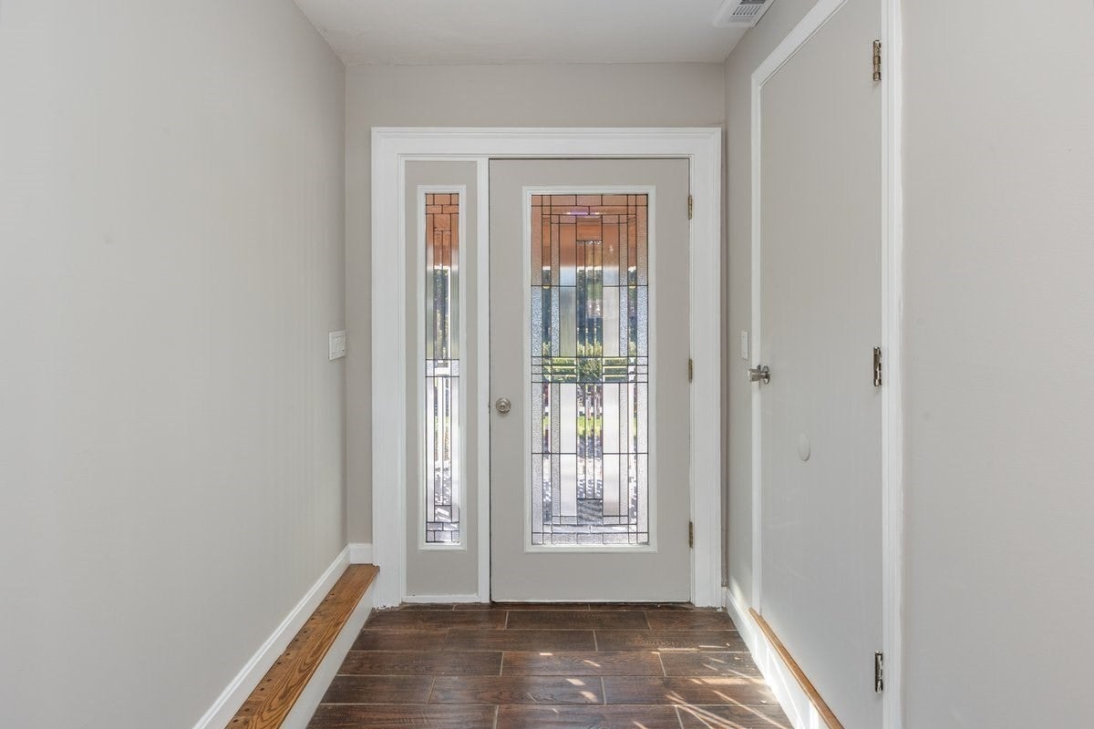 24 Silvermine Road